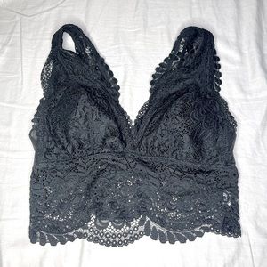 Aerie Black lacy bralette in Black size small 💓
